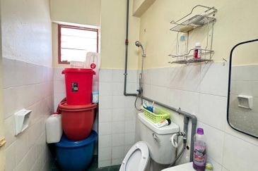 Menara Jade (Jade Tower), Taman Bukit Indah