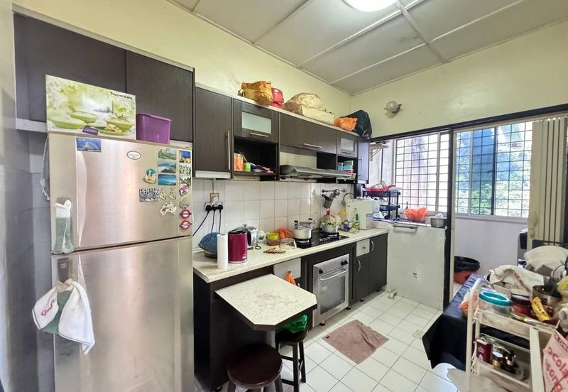 Menara Jade (Jade Tower), Taman Bukit Indah