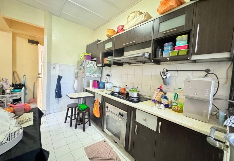 Menara Jade (Jade Tower), Taman Bukit Indah