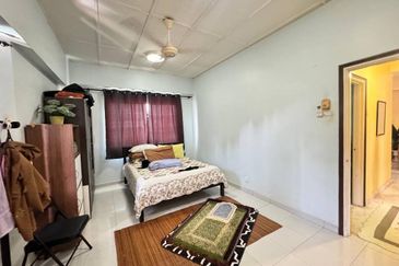 Menara Jade (Jade Tower), Taman Bukit Indah