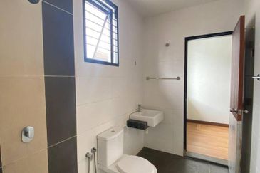 Saffron Hills @ Denai Alam