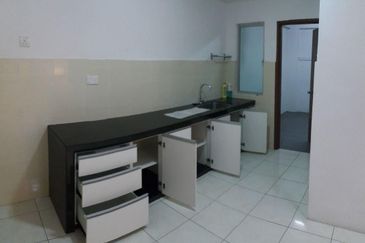 Green Suria Apartment