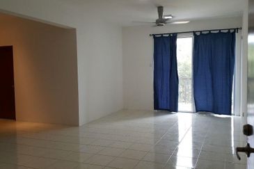 Green Suria Apartment