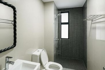 Renai Jelutong Residences