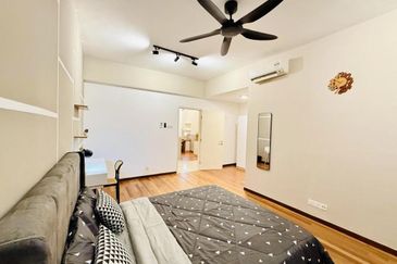 Renai Jelutong Residences