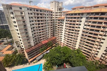 Bayu Tasik Condominium