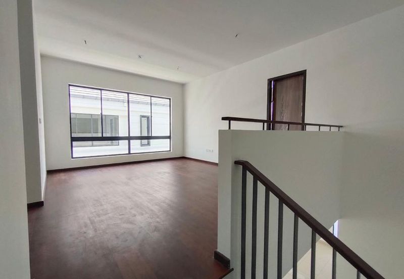 Elmina Green One @ City of Elmina