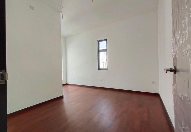 Elmina Green One @ City of Elmina