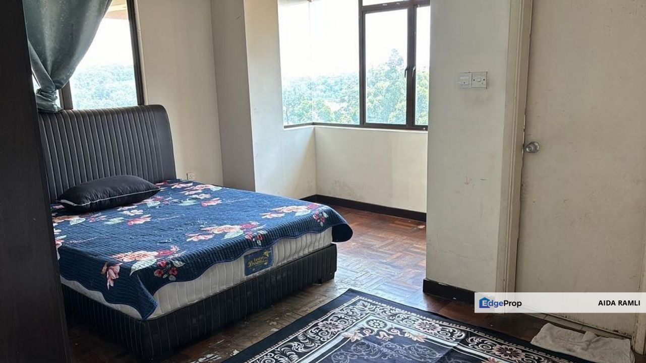 Armanee Terrace Corner Unit Duplex Condominium For Sale, Selangor, Damansara Damai