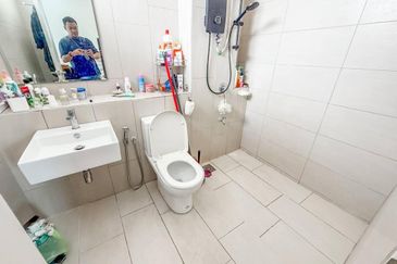 Verna Lake Villas @ Serene Heights