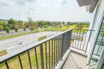 Verna Lake Villas @ Serene Heights