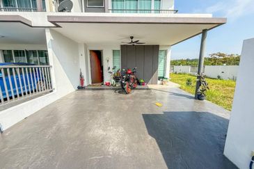 Verna Lake Villas @ Serene Heights