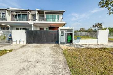 Verna Lake Villas @ Serene Heights