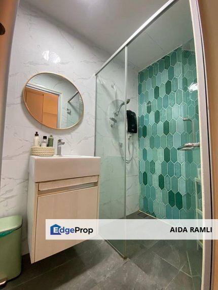 Fully Furnished Studio Unit Suria Jelutong , Selangor, Bukit Jelutong
