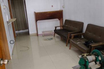 Rumah Setingkat Taman Simpang Kallang Raub Pahang