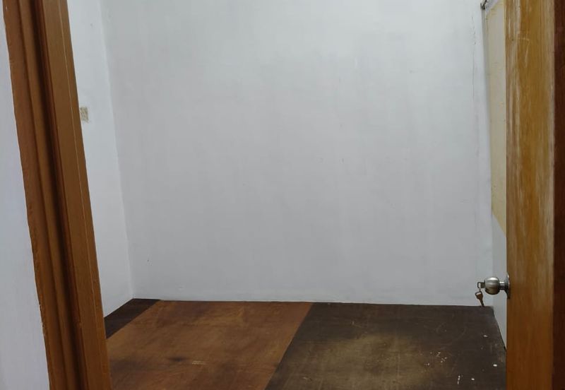 Rumah Setingkat Taman Simpang Kallang Raub Pahang