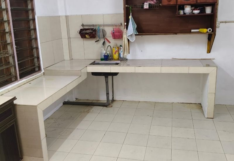 Rumah Setingkat Taman Simpang Kallang Raub Pahang