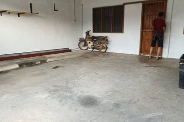 Rumah Setingkat Taman Simpang Kallang Raub Pahang