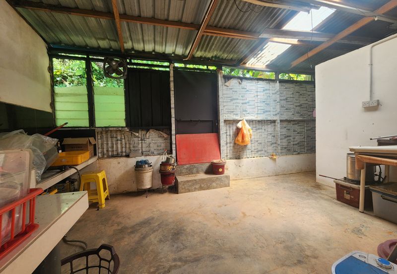 Rumah Setingkat Taman Simpang Kallang Raub Pahang