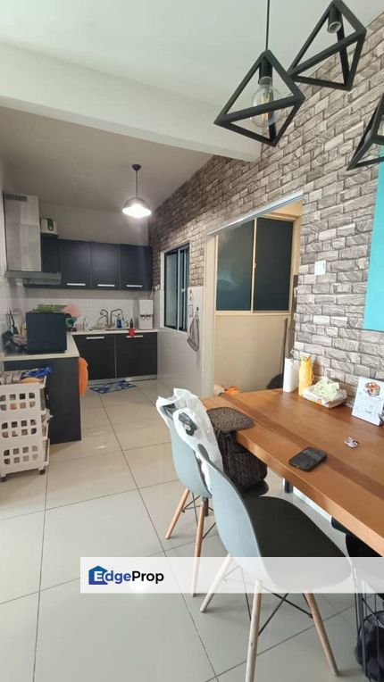 Corner lot Koi Prima Puchong Condominium, Selangor, Puchong