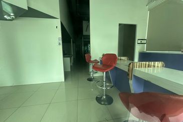 Laman Seri Business Park