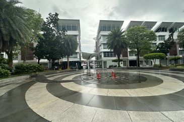 Laman Seri Business Park