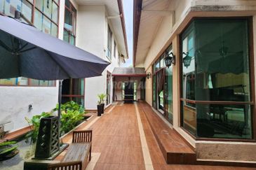 Corner Bungalow D’Puncak Bukit Jelutong Shah Alam