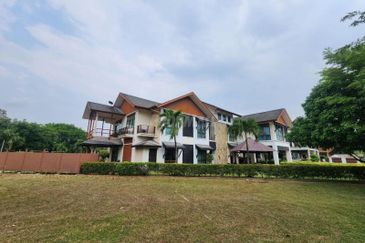 Corner Bungalow D’Puncak Bukit Jelutong Shah Alam