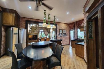 Corner Bungalow D’Puncak Bukit Jelutong Shah Alam