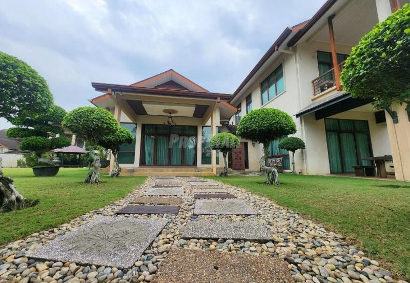 Corner Bungalow D’Puncak Bukit Jelutong Shah Alam