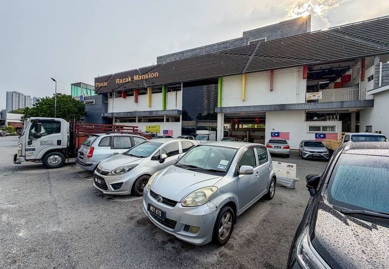 1 Razak Mansion (Residensi Tun Razak)