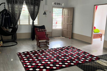 Tanah Kebun For Sales di Jelebu Negeri Sembilan