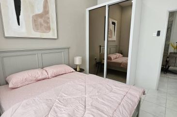 Semi D Satu Tinkgat Taman Bayu Pelangi ( Saujana Sungai Lalang ) Sungai Petani