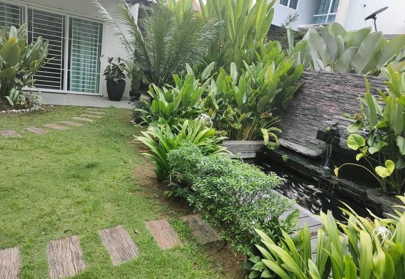 Semi D Double Storey Fully Renovated Freehold Tasik Kesuma Semenyih Selangor