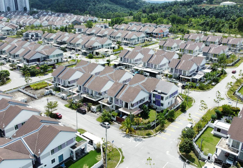 Corner Lot Double Storey Semi D Cluster Bayu Suria Bandar Puncak Alam Selangor