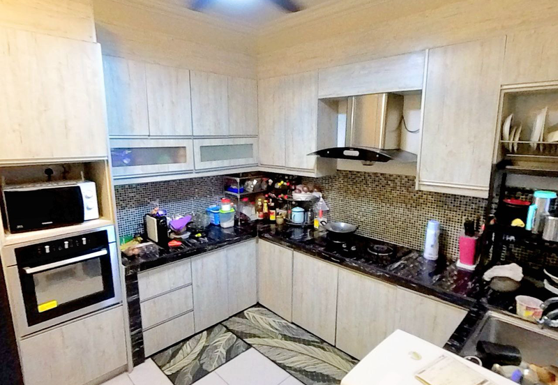 Corner Lot Double Storey Semi D Cluster Bayu Suria Bandar Puncak Alam Selangor