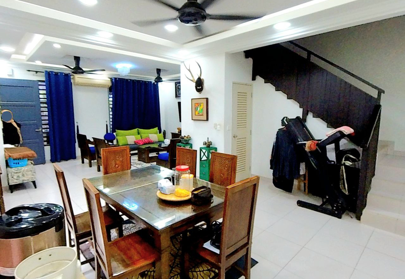 Corner Lot Double Storey Semi D Cluster Bayu Suria Bandar Puncak Alam Selangor