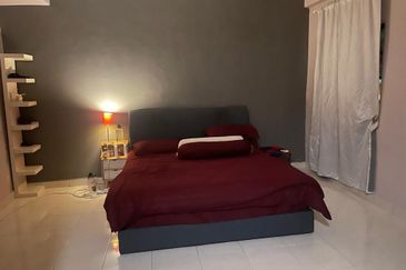 Bandar Sri Utama 3-Storey Terrace House