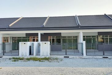 Rumah Teres Setingkat Murah Di Selangor Taman Langat Utama 3 Banting