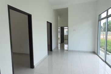 Rumah Teres Setingkat Murah Di Selangor Taman Langat Utama 3 Banting