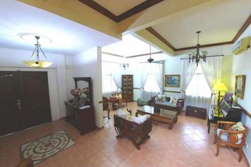 Bungalow House in Bukit Jelutong Shah Alam