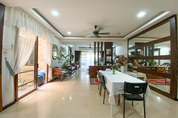 Double Storey Terrace House for Sale Bukit Jelutong Shah Alam