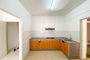 Laman Tasik Condominium