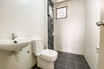 Laman Tasik Condominium