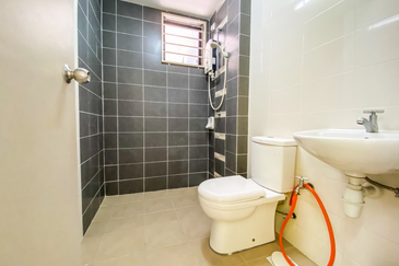 Laman Tasik Condominium