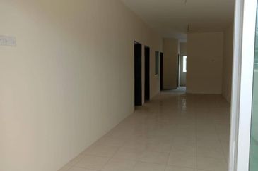 Single Storey  Lagenda Suria Mersing Johor