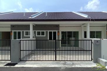Single Storey  Lagenda Suria Mersing Johor