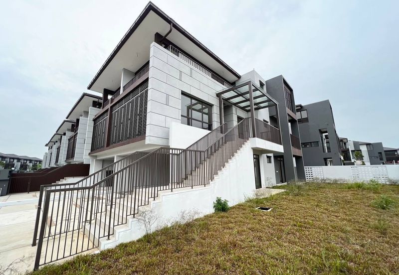 Corner Lot The Mulia Residences Cyberjaya