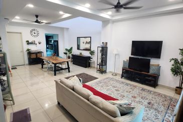 Dedaun, Bandar Cassia