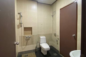 Refurbished  Superlink Lagenda Bukit Jelutong 